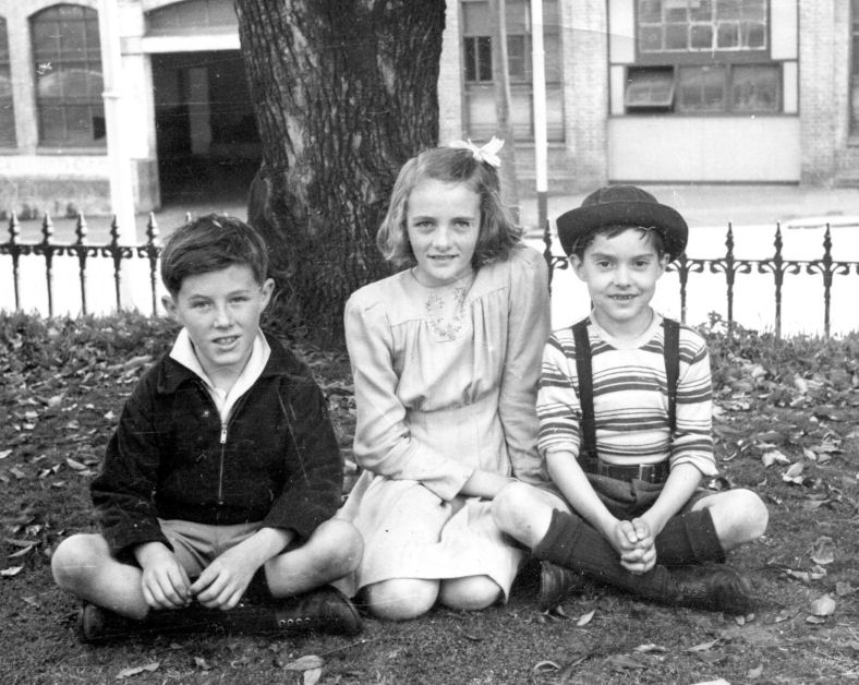 Whatever happend to Arthur MacArthur?