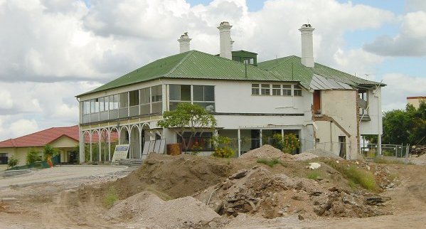 wh01.jpg (52366 bytes)